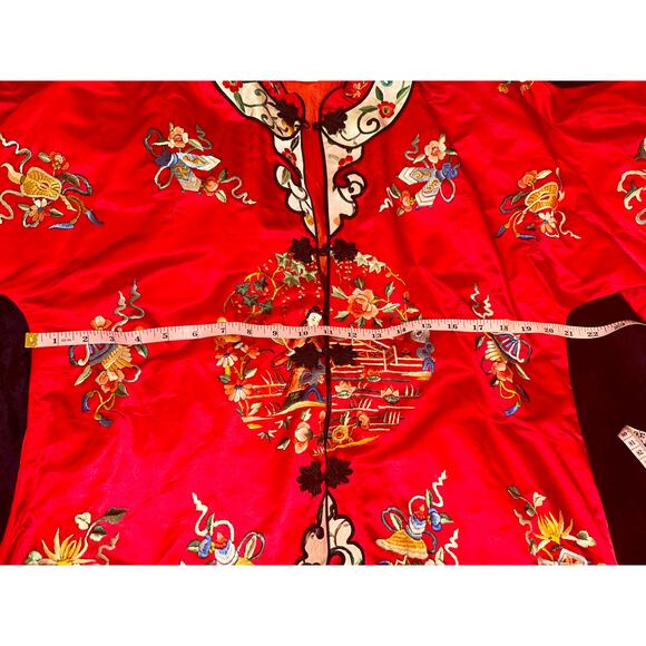 VINTAGE 40's-60's BAI HUA CHINESE SILK RAYON EMBROIDERED ROBE ANTIQUE ART - Picture 8 of 9